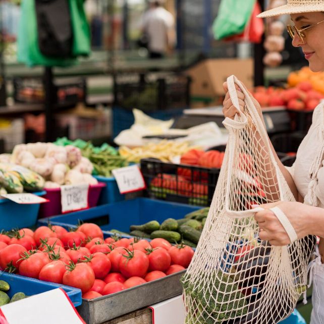 ЯРМАРКИ ТА РИНКИ